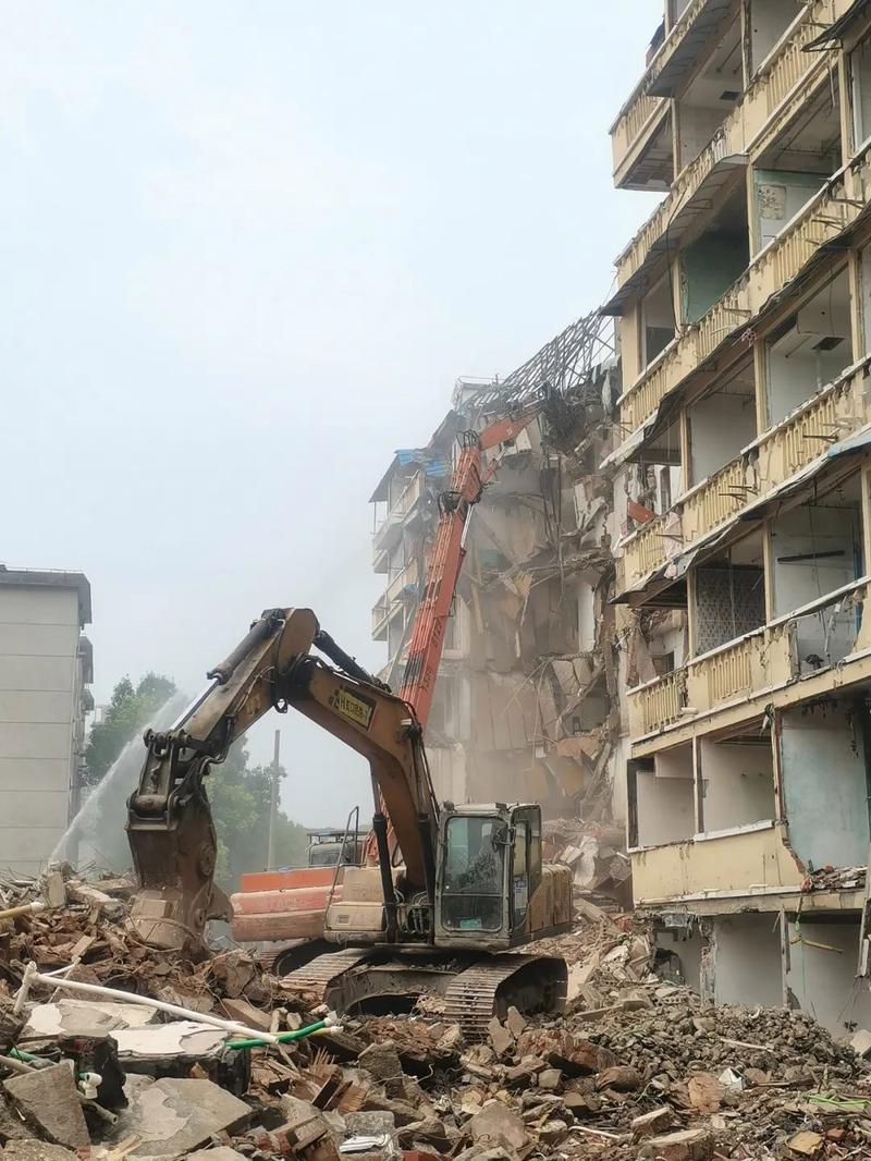 逆势接盘!地方房企为何敢在楼市寒冬狂飙突进?